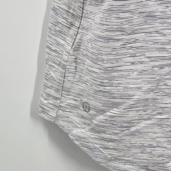 Lululemon Sweat Reps 2 In 1 Tank Size 8 Wee Are From Space Nimbus Battleship - Picture 3 of 4